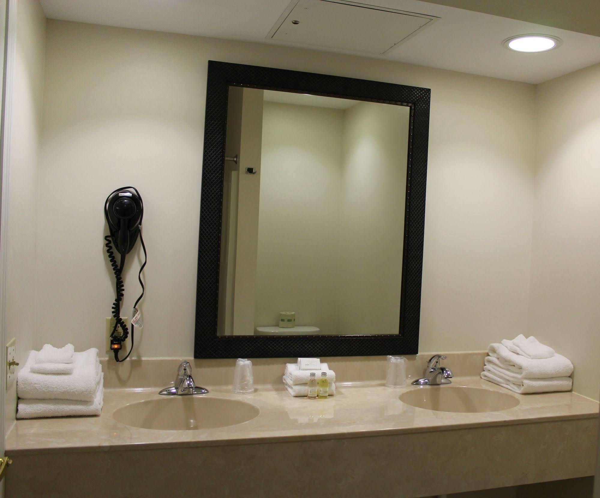 Canyon Motel Wellsboro Ngoại thất bức ảnh