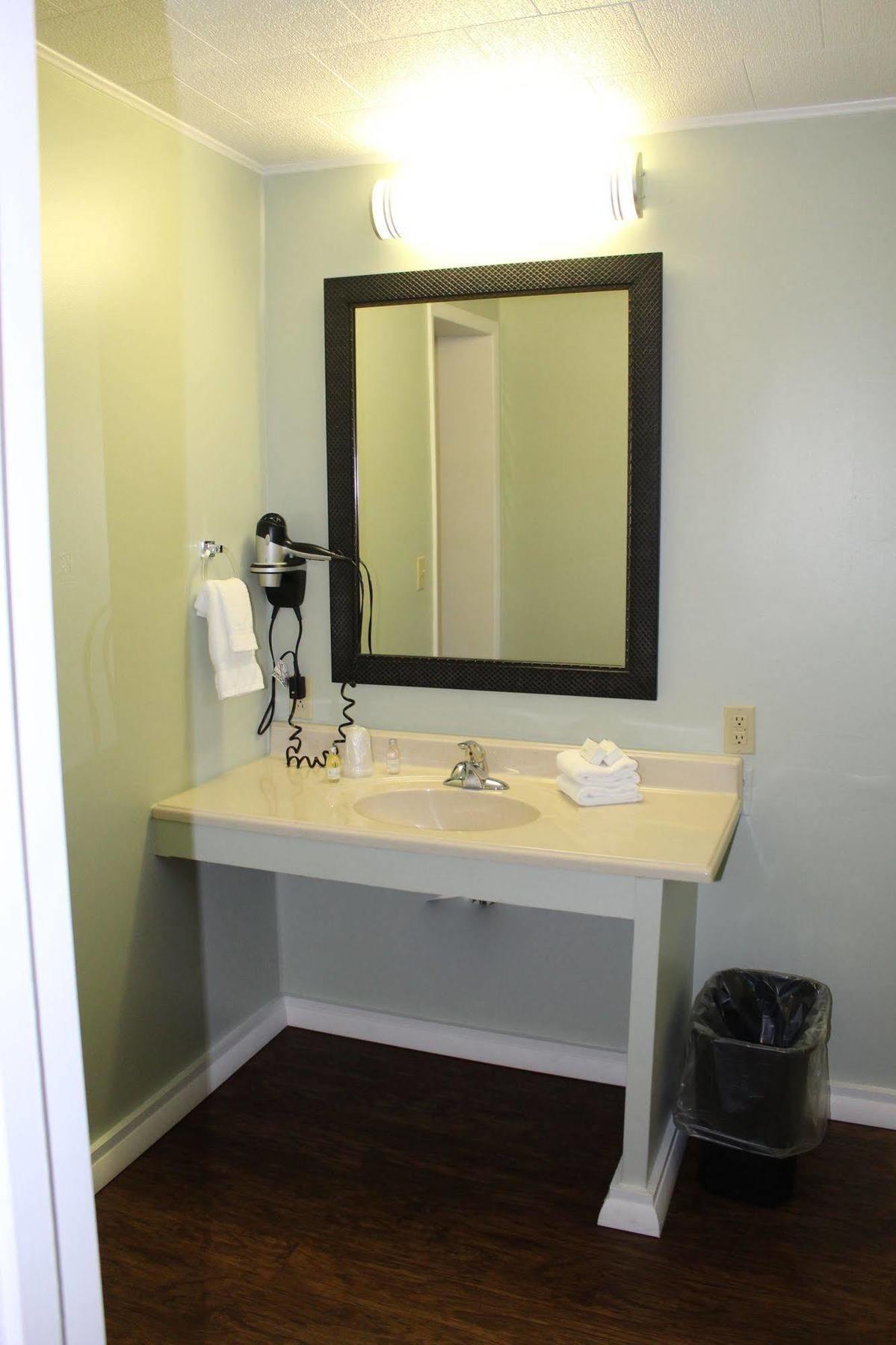 Canyon Motel Wellsboro Ngoại thất bức ảnh
